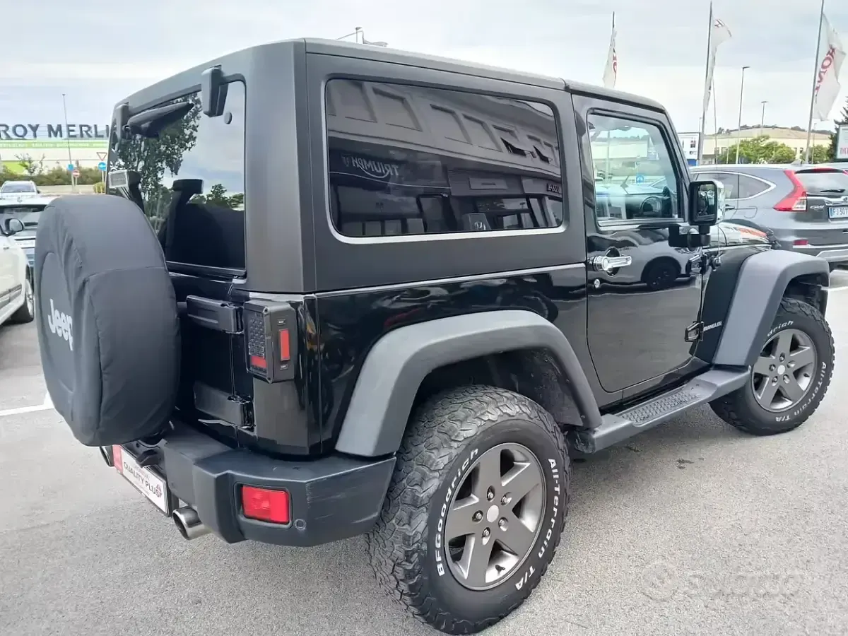 Usata Jeep Wrangler Sport 200 CV (147 kW) 2013 Nero SUV
