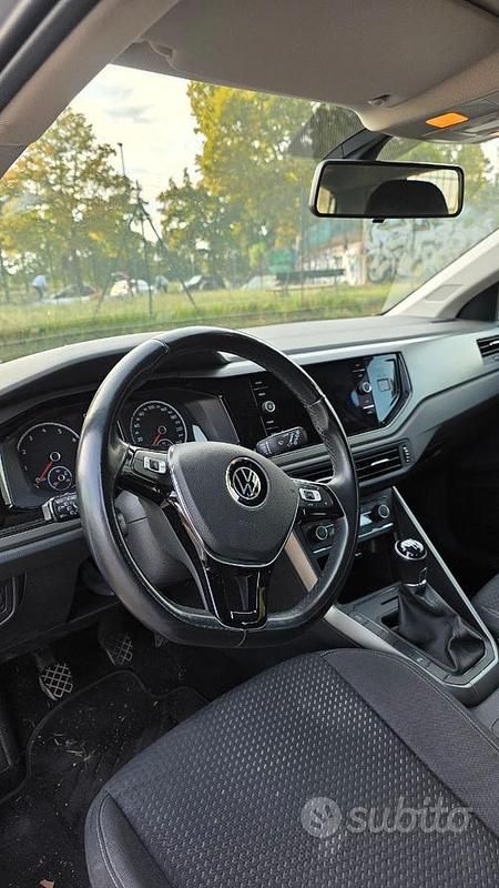 Usata VW Polo Comfortline 2021 Grigio Berlina