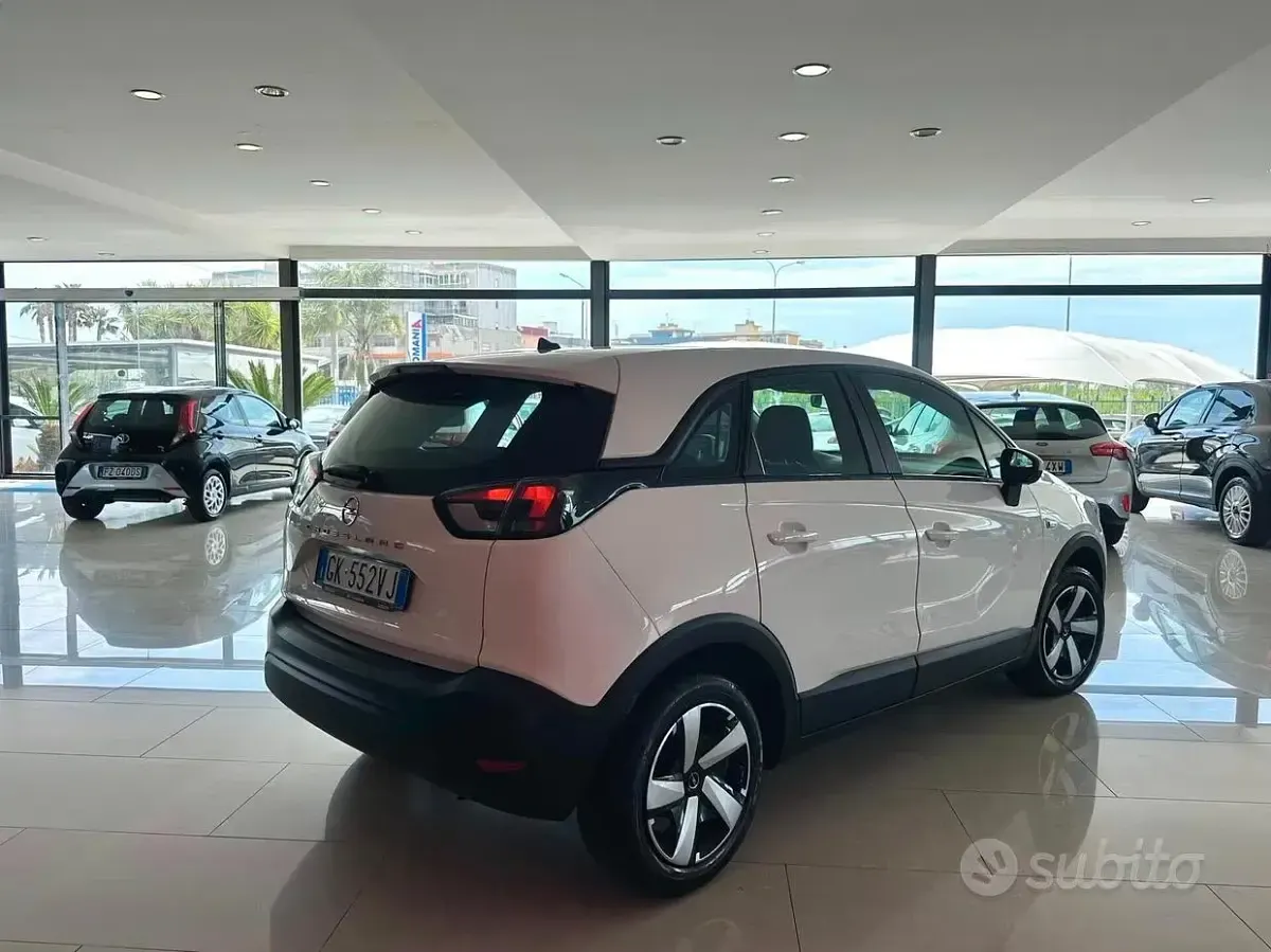 Usata Opel Crossland Edition 83 CV (61 kW) 2022 Bianco SUV