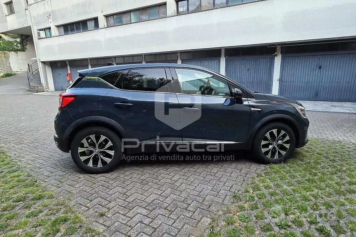 Usata Renault Captur Techno 143 CV (105 kW) 2023 Blu SUV