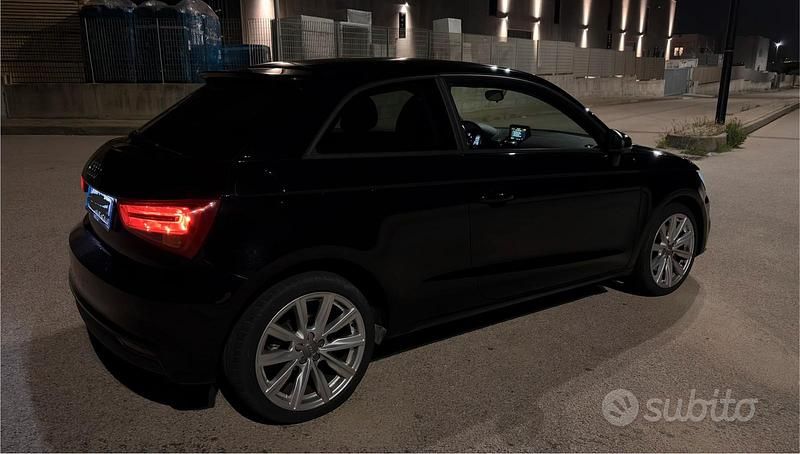 Usata Audi A1 115 CV (84 kW) 2015 Nero Utilitaria
