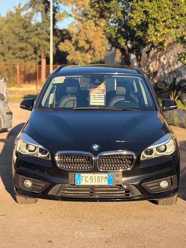 Usata BMW 218 150 CV (110 kW) 2017 Nero Station wagon