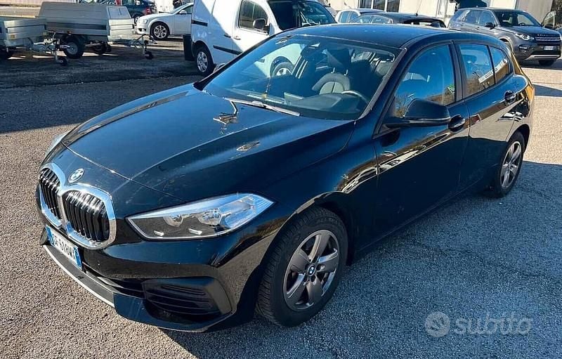 Usata BMW 118 Advantage 150 CV (110 kW) 2021 Nero Utilitaria