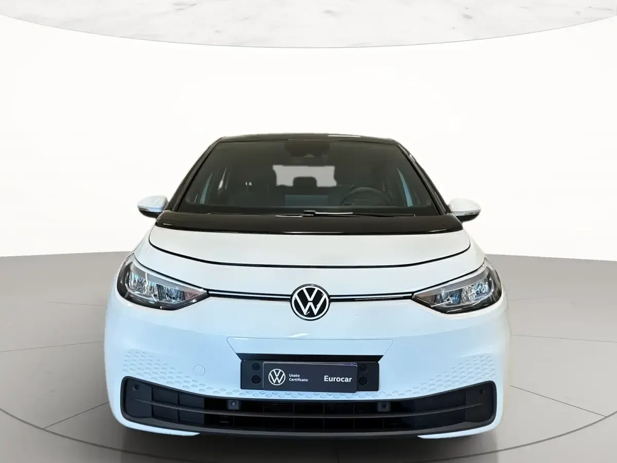 Usata VW ID.3 Pure 110 kW (150 CV) 2022 Glacier white metallizzato nero Utilitaria