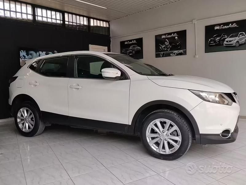Usata Nissan Qashqai 110 CV (80 kW) 2014 Bianco SUV