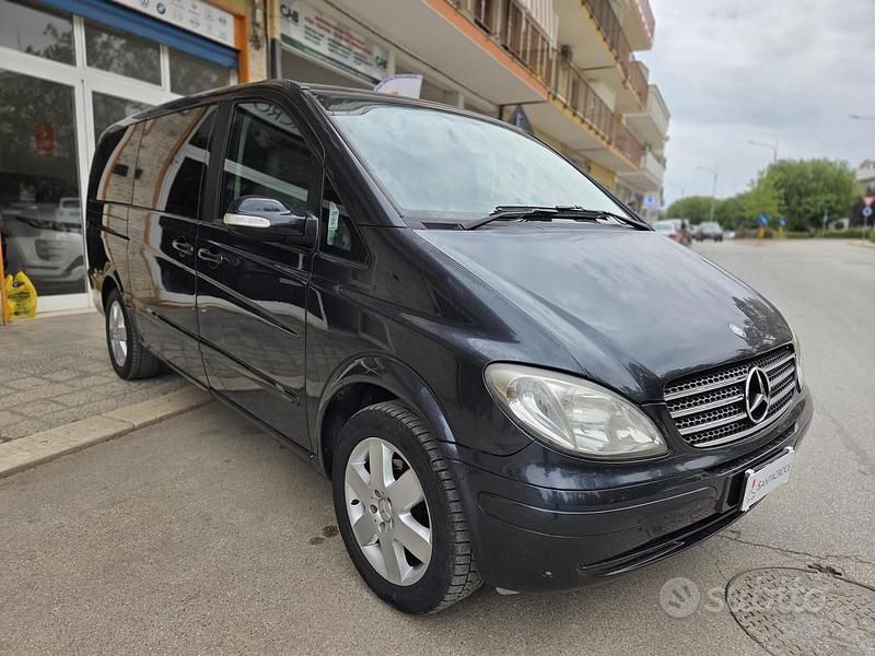 Usata Mercedes Viano 149 CV (109 kW) 2008 Grigio Monovolume