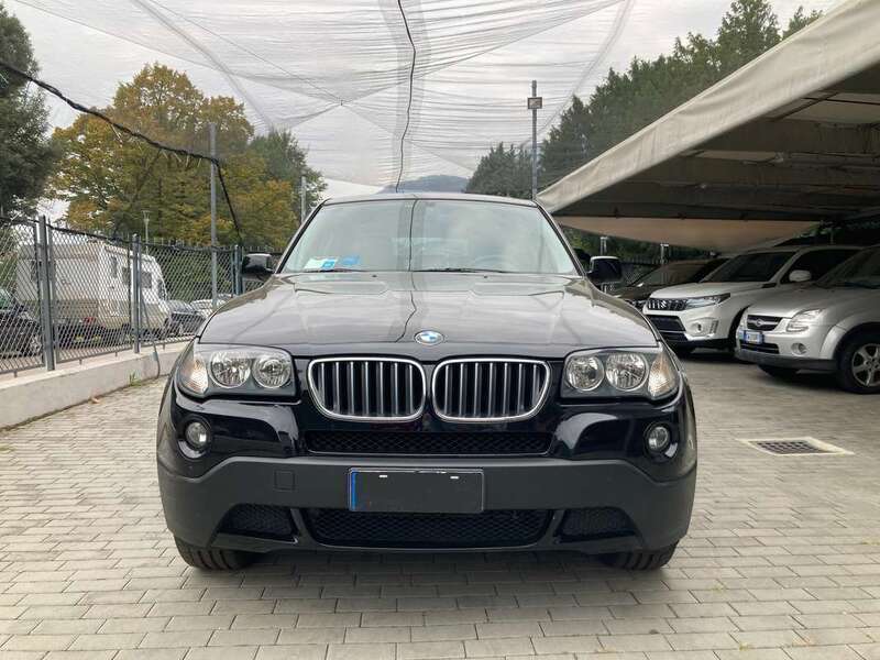 Usato 2006 BMW X3 2.5 Benzin 218 CV (6.900 €)