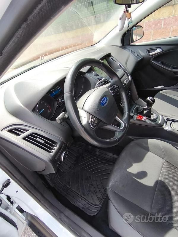 Usata Ford Focus 120 CV (88 kW) 2018 Bianco Berlina