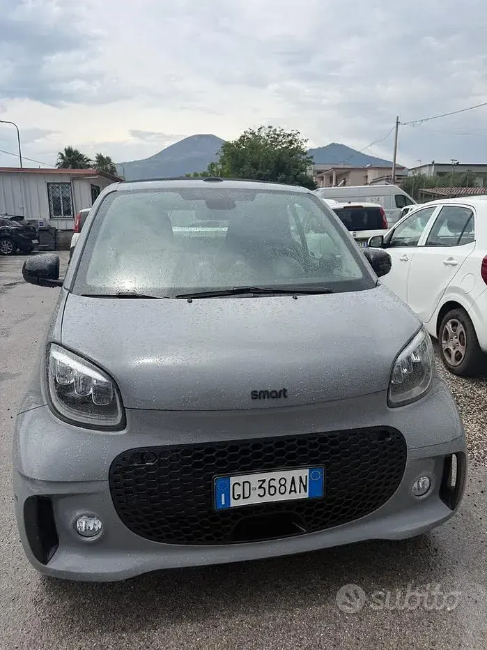 Usata Smart ForTwo Electric Drive 41 kW (56 CV) 2020 Grigio Cabrio