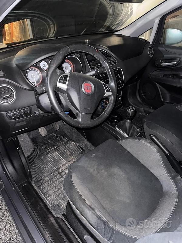 Usata Fiat Grande Punto 2017 Grigio Utilitaria