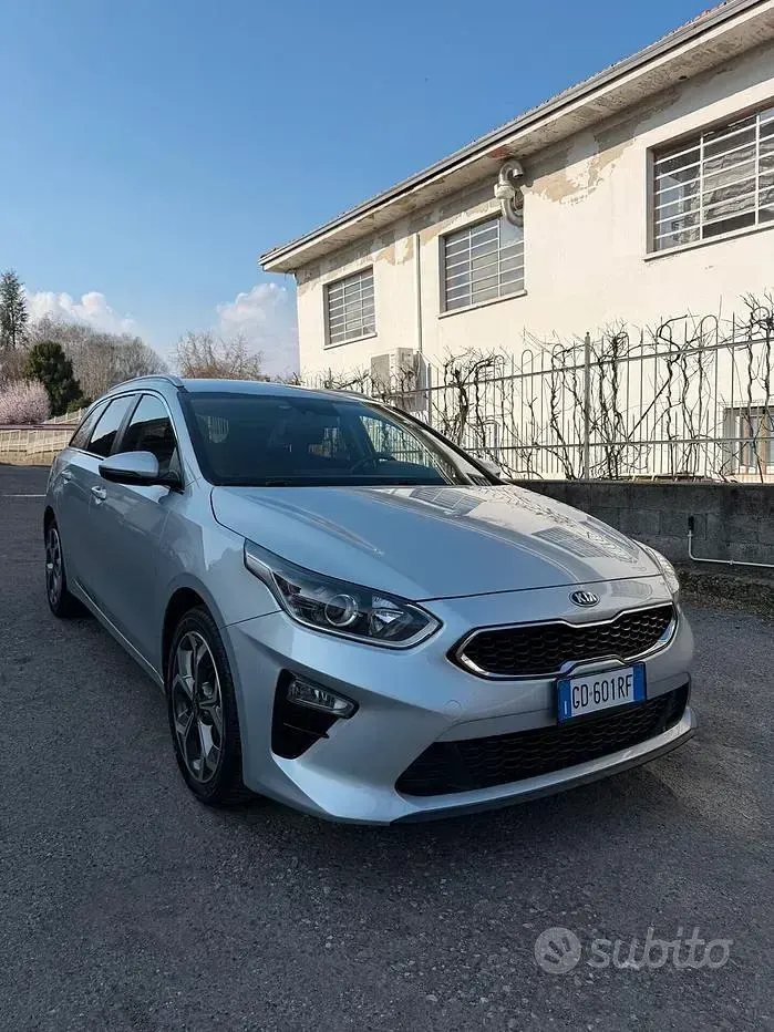 Usata Kia Ceed Sportswagon Style 600 CV (441 kW) 2021 Grigio Station wagon