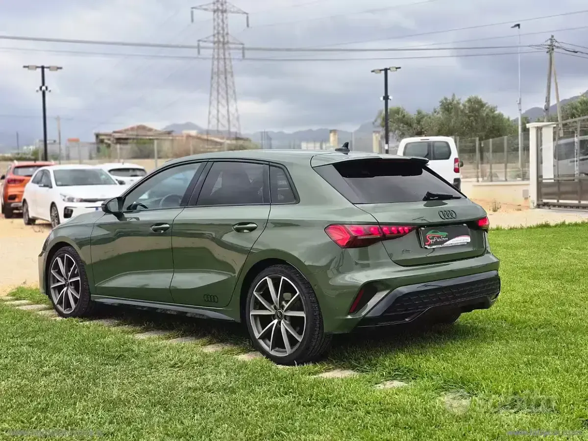 Usata Audi A3 S-Line 150 CV (110 kW) 2024 Verde Berlina