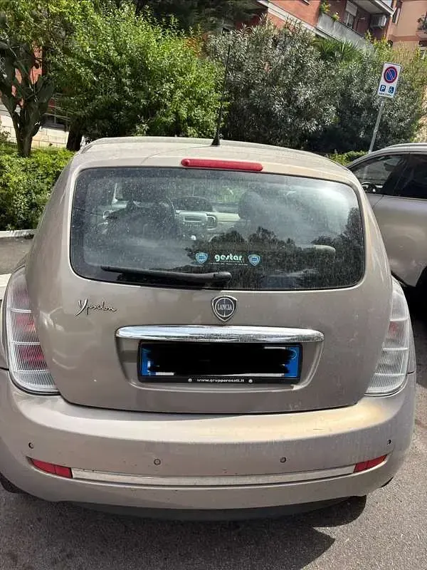 Usata Lancia Ypsilon 95 CV (69 kW) 2007 Oro Utilitaria