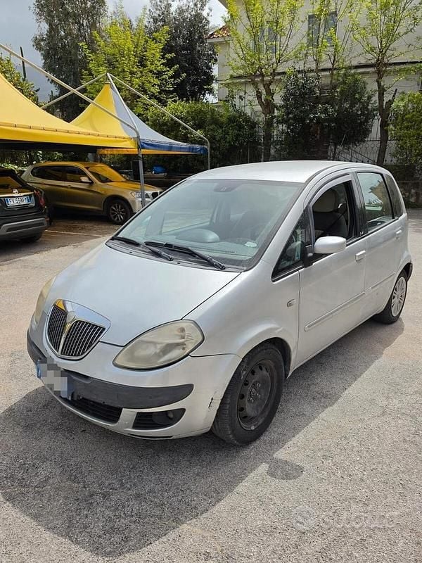 Usata Lancia Musa 2007 Grigio Monovolume