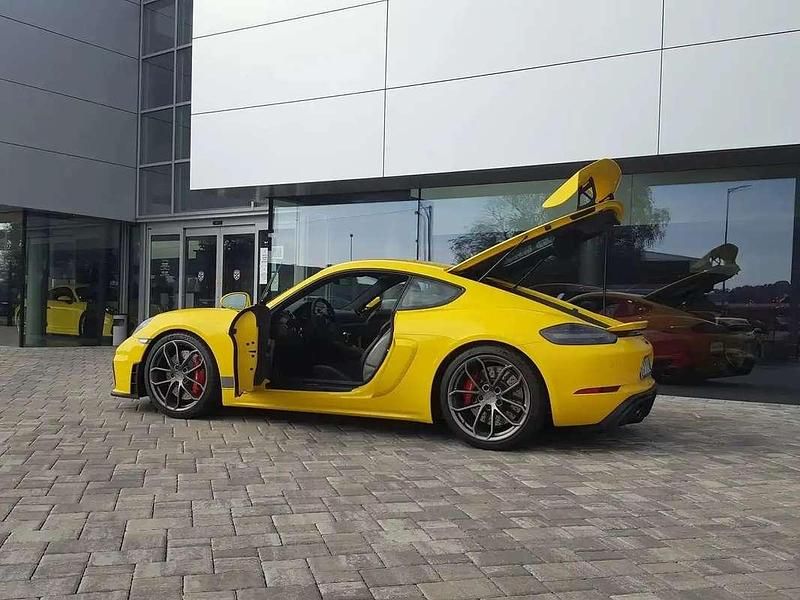 Usata Porsche 718 Cayman GT4 420 CV (308 kW) 2020 Giallo Coupé