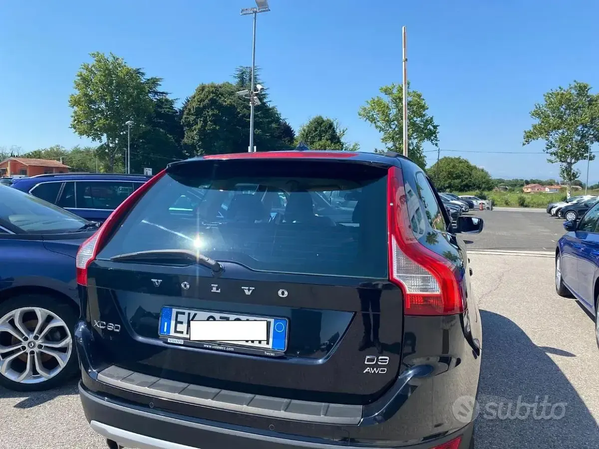 Usata Volvo XC60 Kinetic 163 CV (119 kW) 2011 Blu SUV