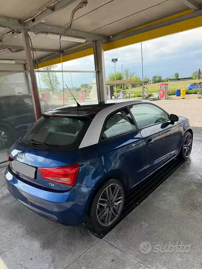 Usata Audi A1 Ambition 90 CV (66 kW) 2012 Blu Utilitaria