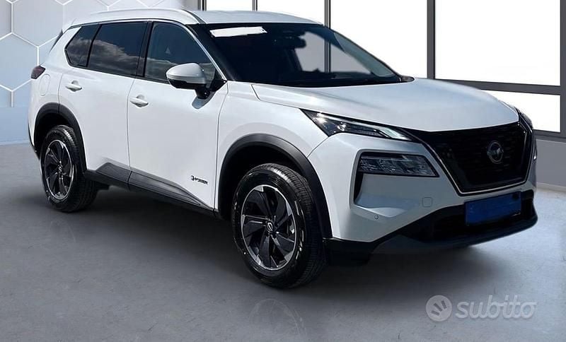 Usata Nissan X-Trail N-Connecta 213 CV (156 kW) 2025 Grigio SUV