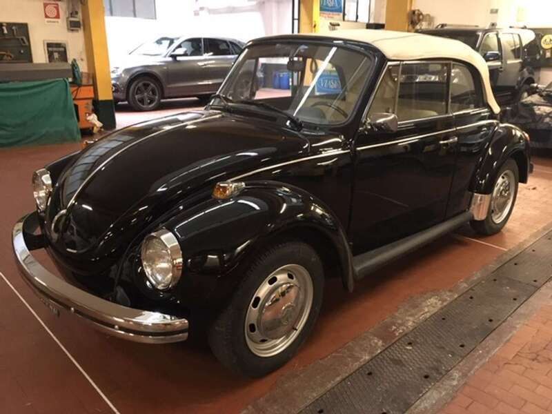 Usata VW Beetle Cabriolet 50 CV (36 kW) 1973 Nero con capotte bianca Cabrio
