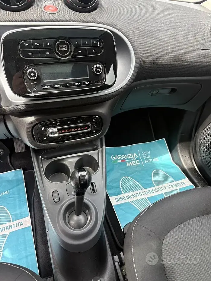 Usata Smart ForFour Prime 71 CV (52 kW) 2018 Grigio Utilitaria