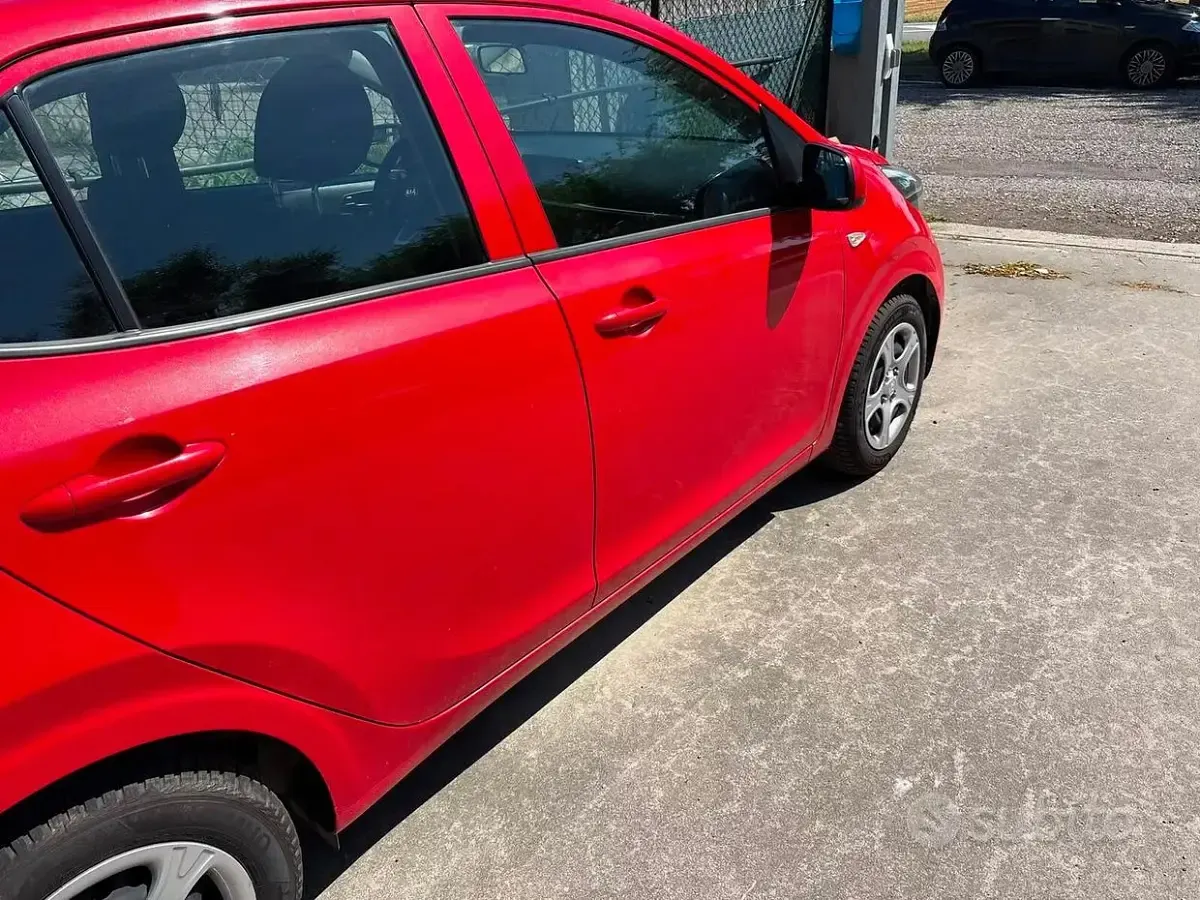 Usata Kia Picanto Active 85 CV (62 kW) 2018 Rosso Utilitaria