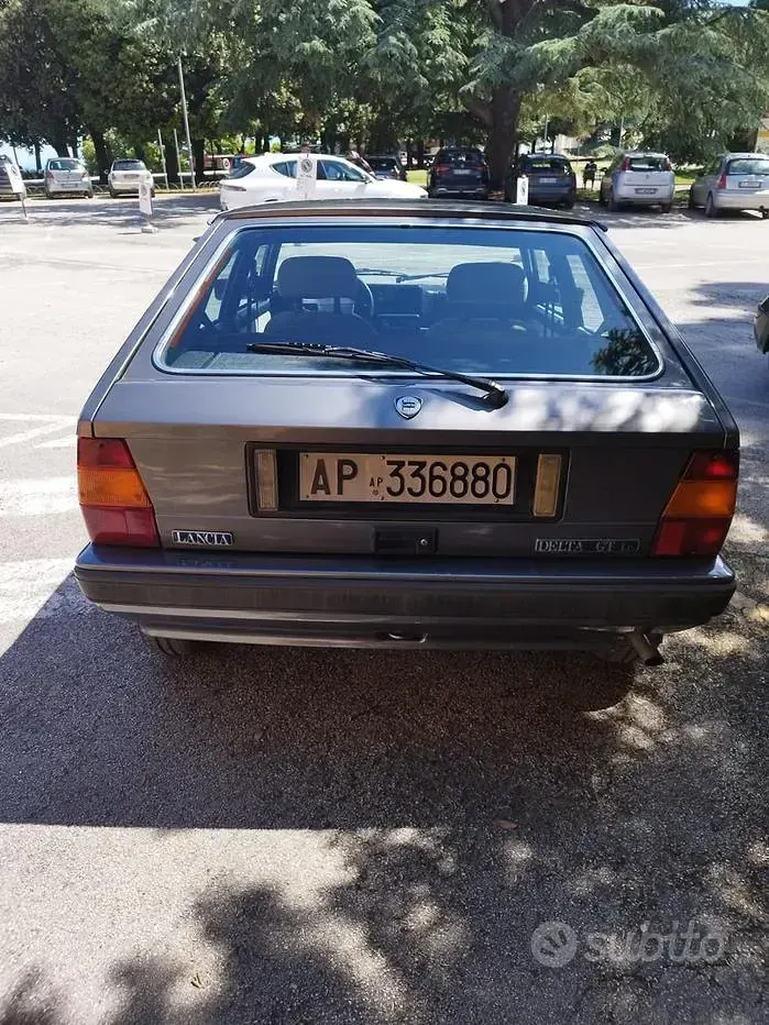 Usata Lancia Delta 109 CV (80 kW) 1987 Marrone Utilitaria