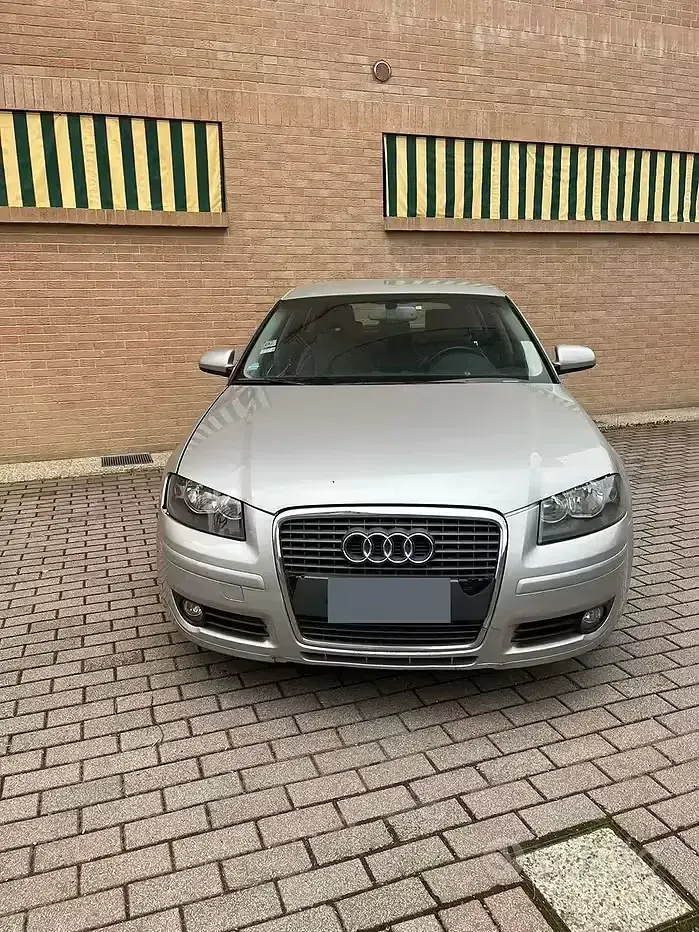 Usata Audi A3 Sportback 102 CV (75 kW) 2007 Grigio Utilitaria