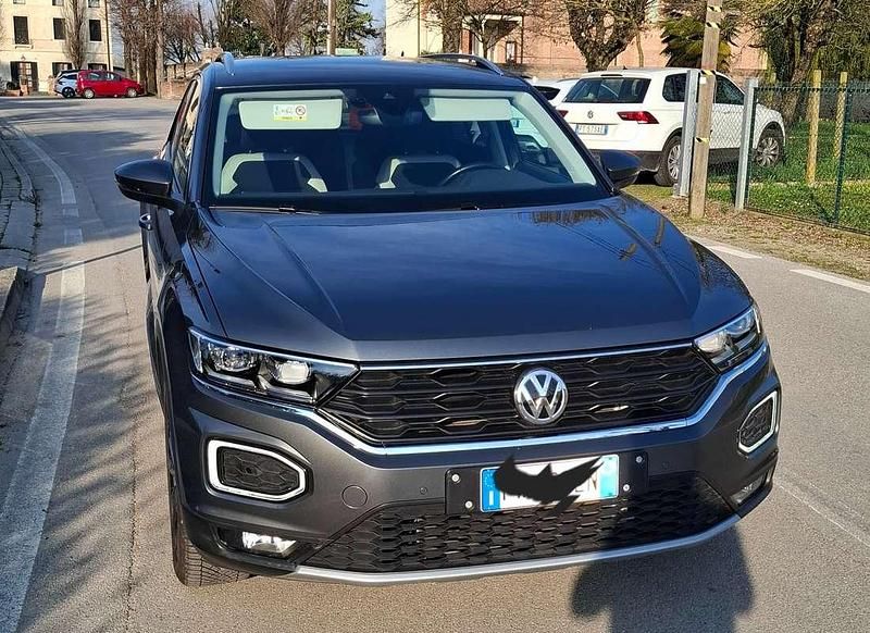 Usata VW T-Roc Advance 150 CV (110 kW) 2019 Grigio SUV