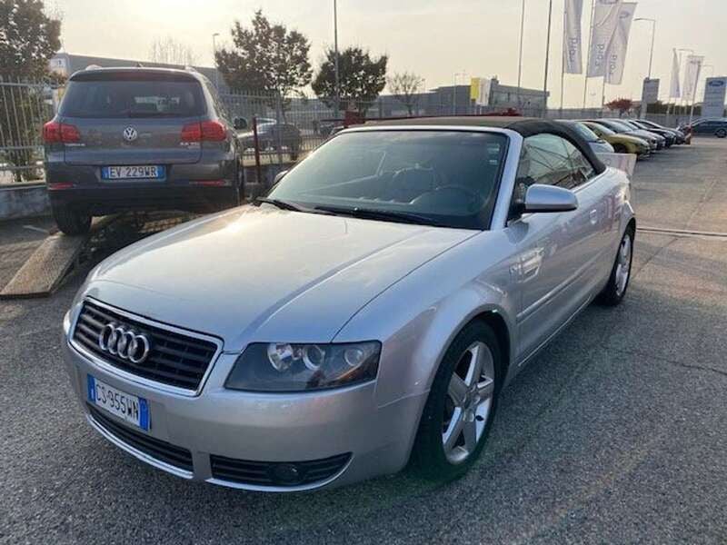 Usata Audi A4 163 CV (119 kW) 2005 Argento Cabrio