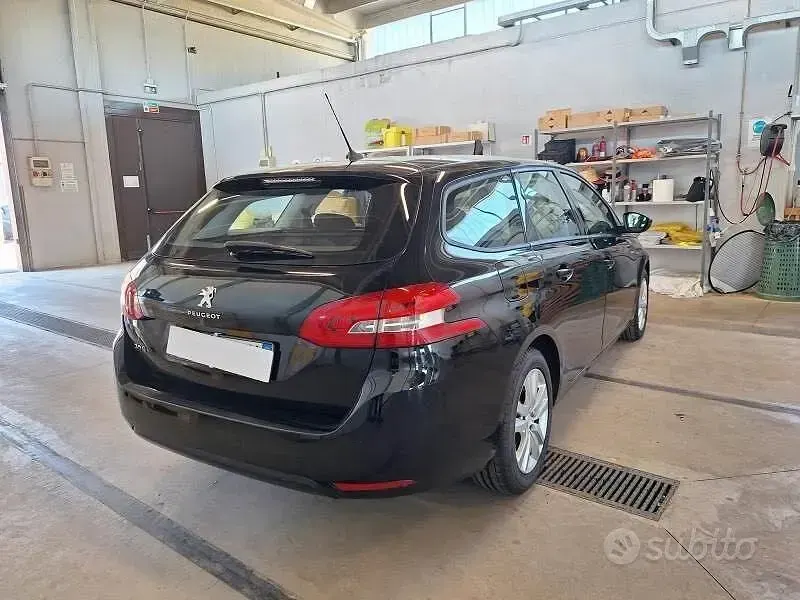 Usata Peugeot 308 Business-Line 131 CV (96 kW) 2020 Nero Station wagon