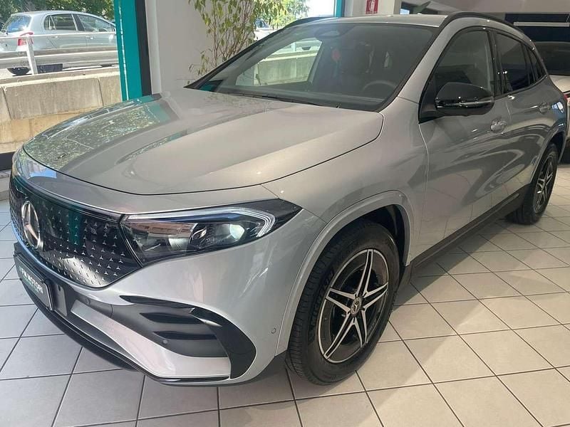 Grigio Usata 2025 Mercedes EQA250 Advanced Plus SUV | 39.900 € (Cara) - Immagine 1/4