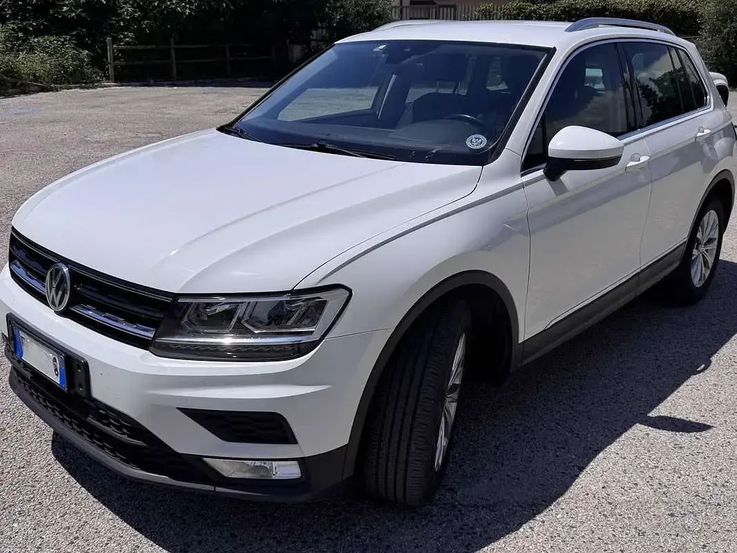 Usata VW Tiguan Business 150 CV (110 kW) 2017 Bianco SUV