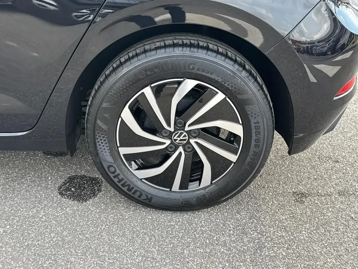 Usata VW Polo 2023 Nero Utilitaria