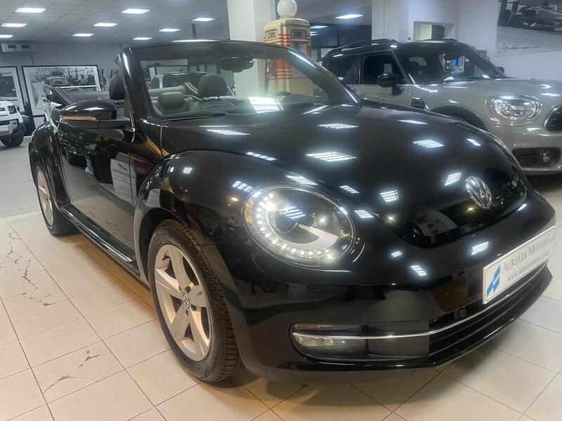 Usata VW Beetle Cabriolet Sportline 150 CV (110 kW) 2015 Nero Cabrio