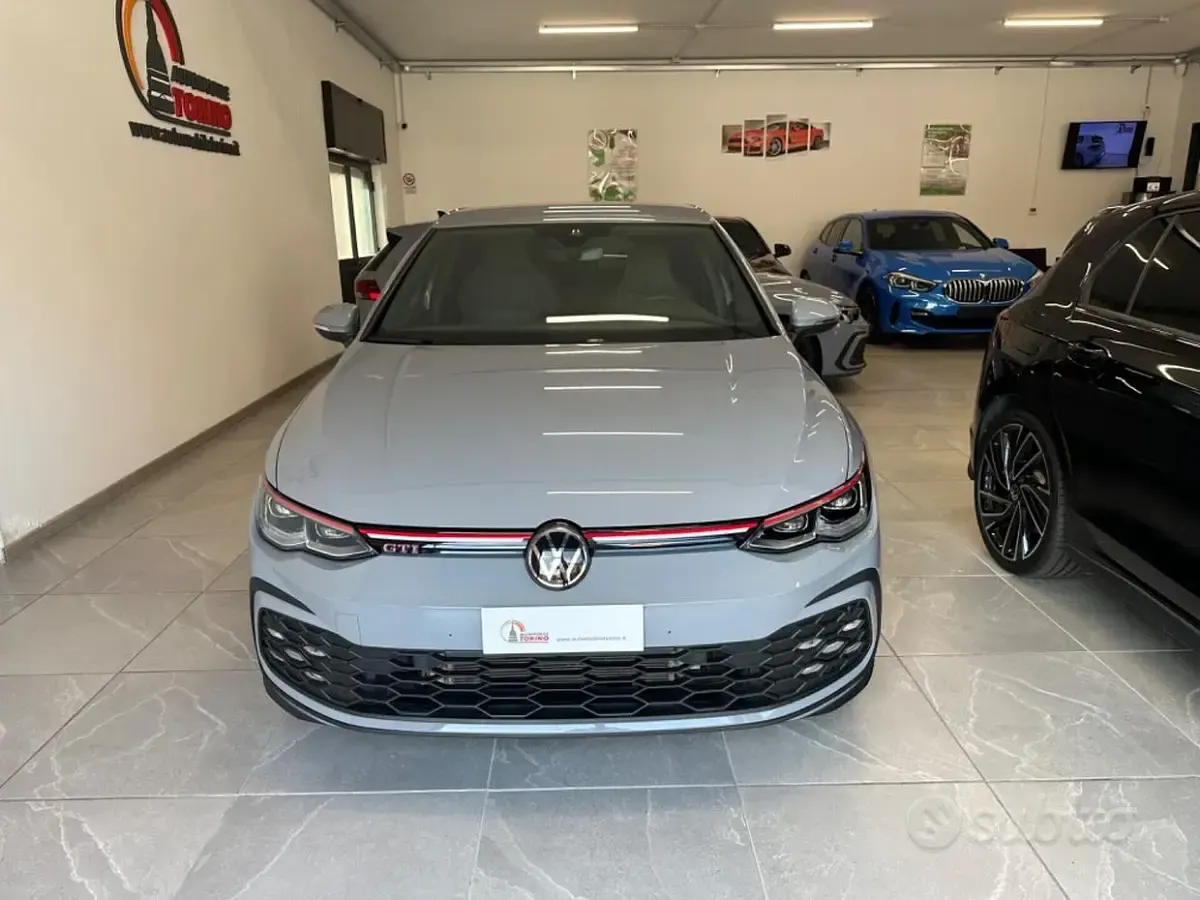 Usata VW Golf VIII GTI 245 CV (180 kW) 2023 Grigio Berlina