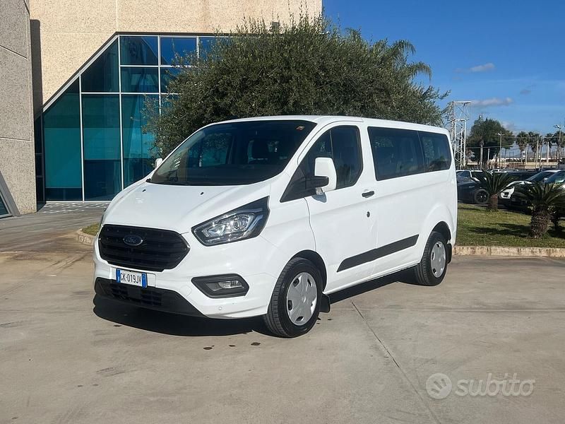 Usata Ford Transit Custom 131 CV (96 kW) 2022 Bianco Monovolume