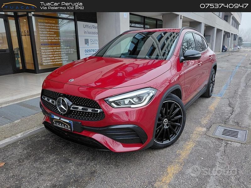 Usata Mercedes GLA200 AMG Line Premium 150 CV (110 kW) 2023 Rosso SUV