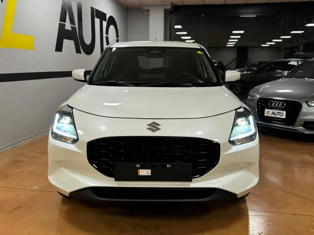 Nuova Suzuki Swift 82 CV (60 kW) 2026 Bianco Utilitaria