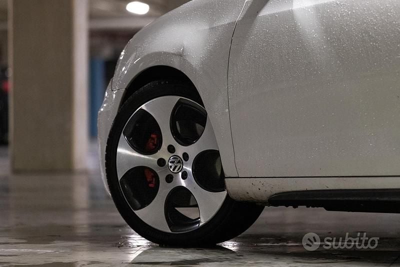 Usata VW Golf VI GTI 211 CV (155 kW) 2009 Bianco Utilitaria