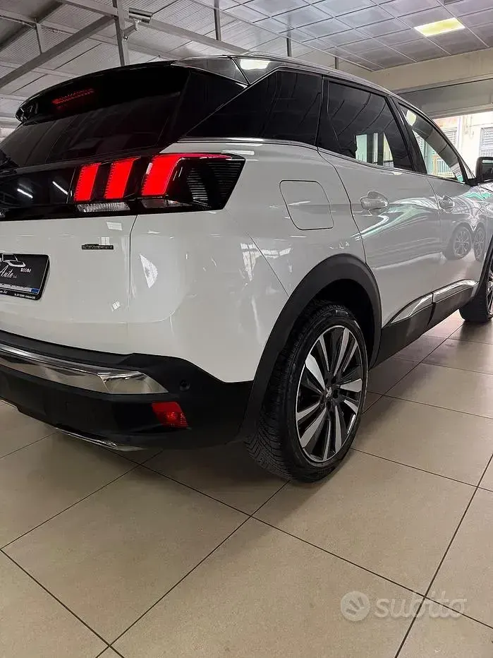 Usata Peugeot 3008 GT-line 131 CV (96 kW) 2020 Bianco SUV