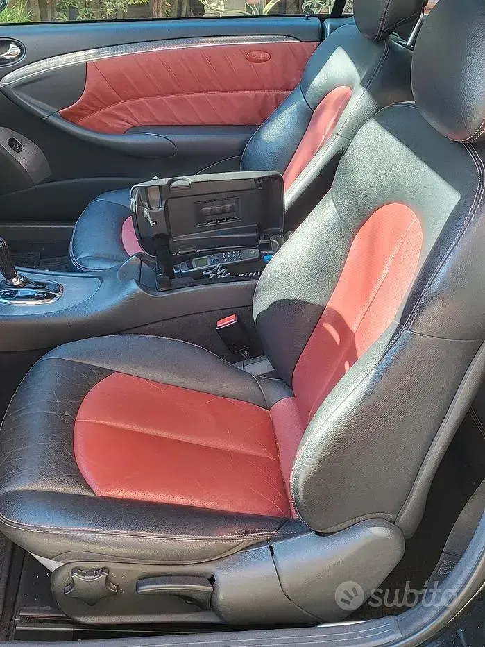 Usata Mercedes CLK320 218 CV (160 kW) 2002 Nero Coupé