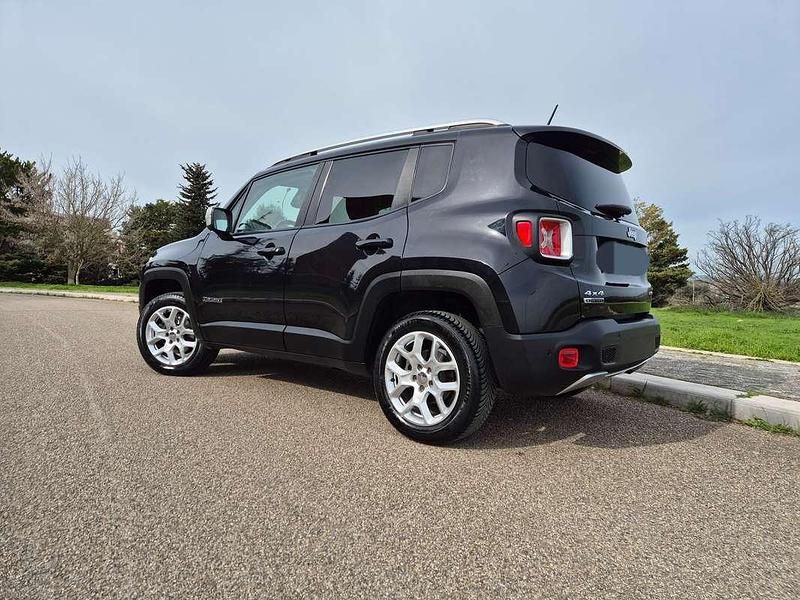 Używany Jeep Renegade Limited 140 KM (102 kW) 2015 Czarny SUV