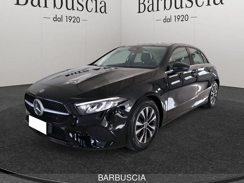 Usata Mercedes A180 Advanced 116 CV (85 kW) 2025 Nero Berlina