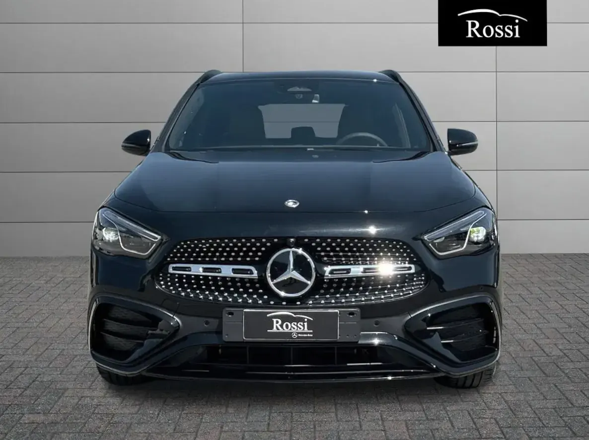 Nuova Mercedes GLA250 163 CV (119 kW) 2026 Nero SUV