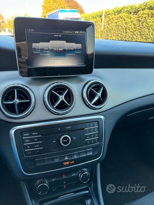 Usata Mercedes GLA200 Premium 136 CV (100 kW) 2016 SUV