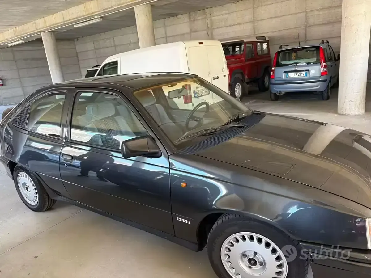 Usata Opel Kadett 129 CV (94 kW) 1988 Utilitaria