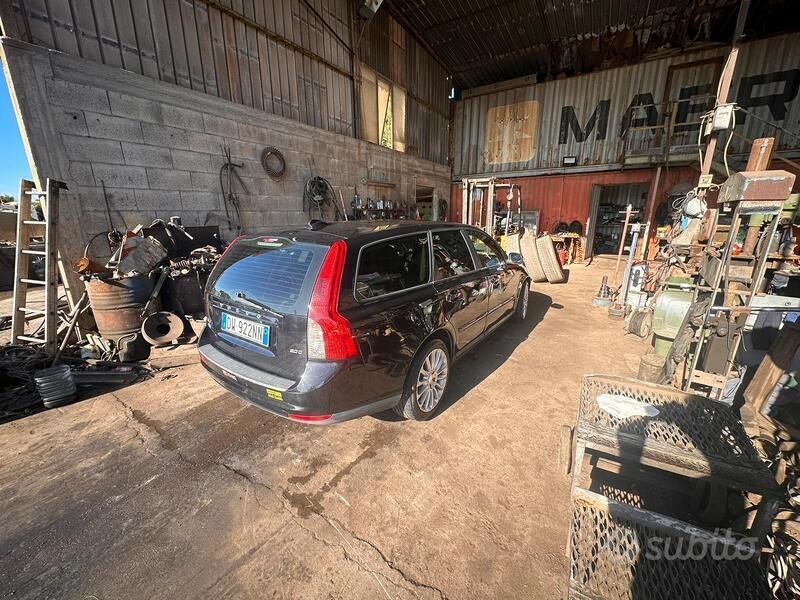 Usata 2009 Volvo V50 Station wagon | 2700 € (Ottimo prezzo) - Immagine 1/4
