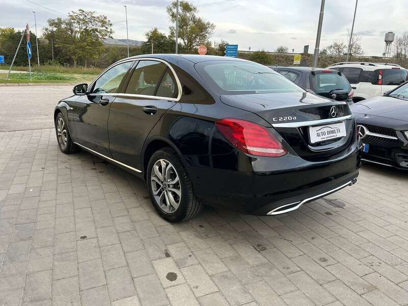 Usata Mercedes C220 170 CV (125 kW) 2018 Nero Berlina