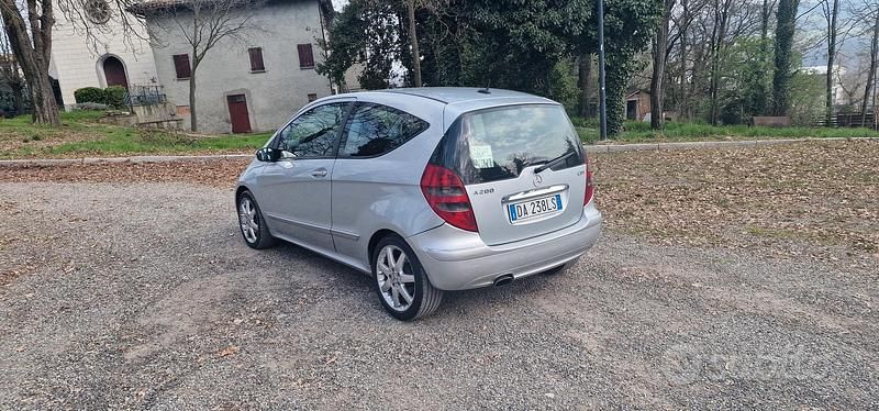 Usata Mercedes A200 Avantgarde 140 CV (102 kW) 2005 Grigio Berlina