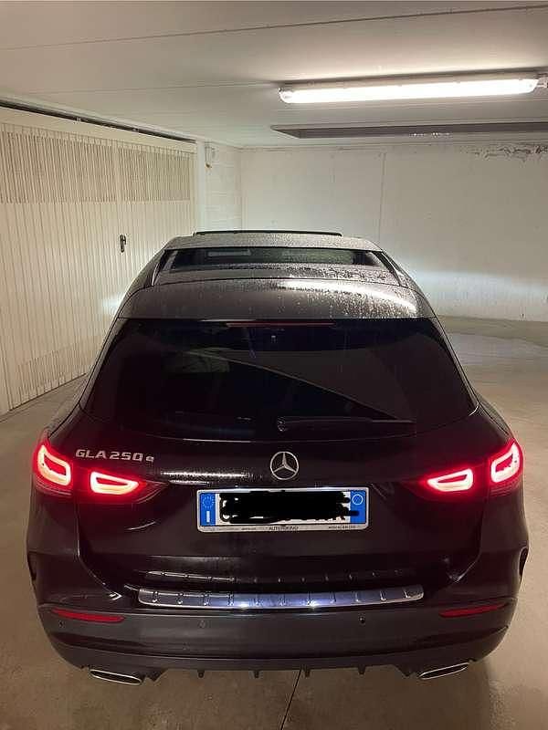 Usata Mercedes GLA250 Business 160 CV (117 kW) 2021 SUV